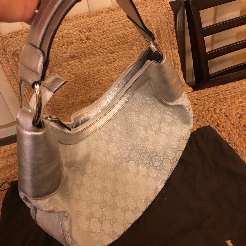 Authentic GUCCI Shoulder Bag